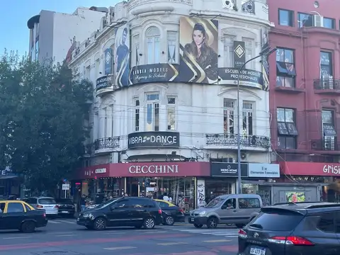 Cabildo esquina Sucre