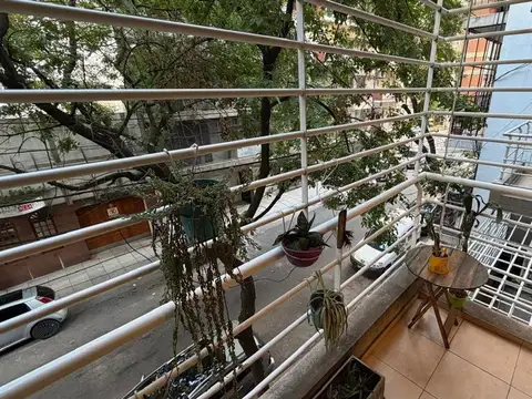 VENTA DEPARTAMENTO 2 AMBIENTES CON BALCÓN ALMAGRO