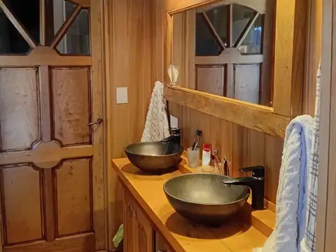 Casa 6 ambientes con 3 baños