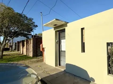 Depto Tipo Casa 3 ambientes con 1 baño