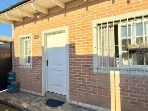 Depto Tipo Casa en Venta en Los Hornos, USD 50.000