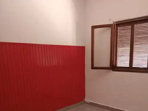 ALQUILER DE CASA DE 2 DORMITORIOS
