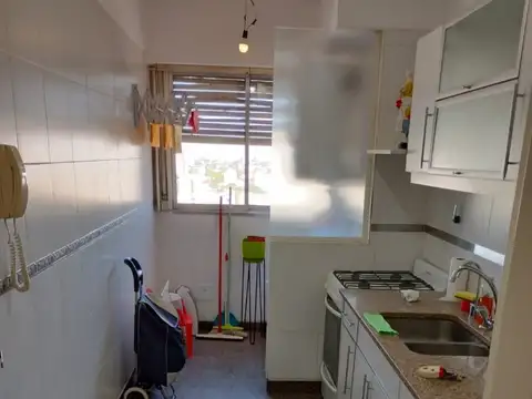SAENZ PEÑA, VENDE, APTO CREDITO, DEPARTAMENTO 3 AMB CON BALCON TERRAZA, IMPECABLE