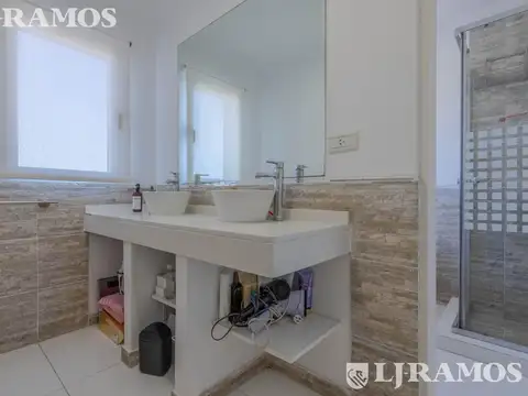 ALQUILER CON y SIN MUEBLES. VENTA. 4 DORMITORIOS.