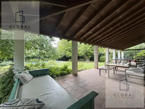 Casa 7 ambientes con 3 baños