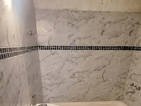 Depto Tipo Casa en Alquiler de 3 ambientes