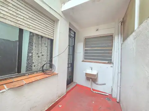 ALQUILER 2 AMB PATIO INTERNO APTO PROF MICROCENTRO