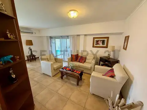 Altmirante Brown 1500, Piso 9