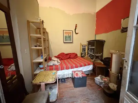 TIPO CASA SIN EXPENSAS EN HUMBERTO 1° AL 1900 - CONTRAFRENTE DOBLE ALTURA