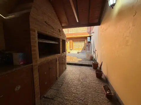 Depto Tipo Casa en Venta de 4 ambientes