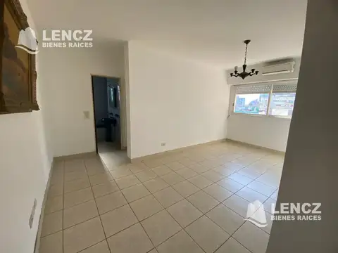Alquiler Departamento en  Pleno Centro de Quilmes 2 Ambientes con balcon y lavadero -A Metros de Pea