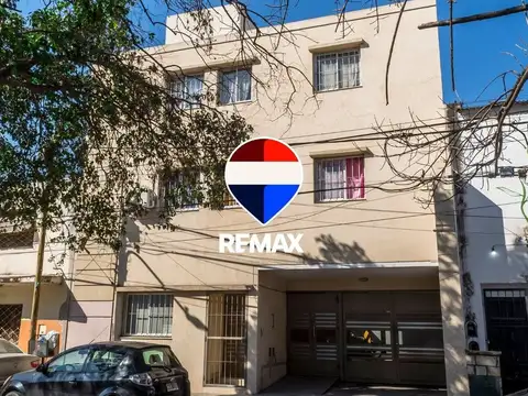 EDIFICIO EN VENTA MACROCENTRO 8 DPTOS Y 1 LOCAL