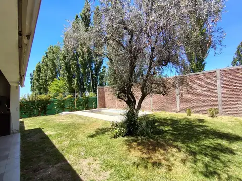 Casa en Venta en Russell, USD 209.000