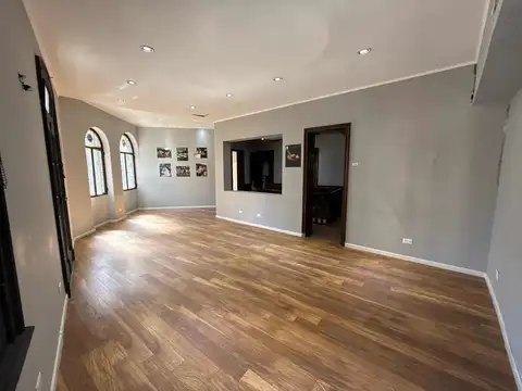 Local en Alquiler Via Pública