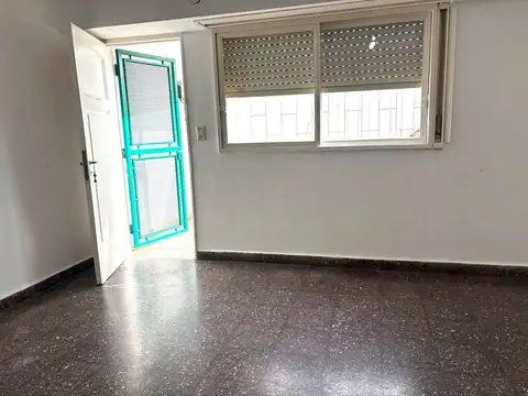Depto Tipo Casa en Alquiler de 3 ambientes