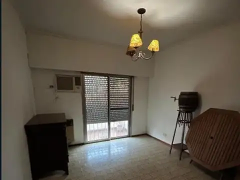 Avenida Manuel Belgrano 6300, Piso 1