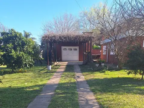 Casa en Venta con 1 cochera