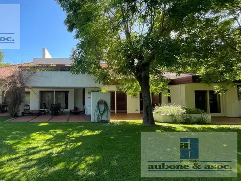 Casa en Venta de 4 dormitorios