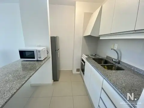 Vendo apto en una de las mejores zonas del balneario!