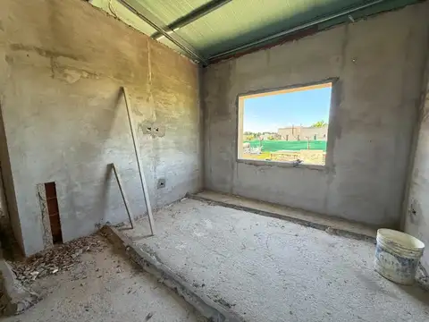 Casa en Venta con 4 cocheras