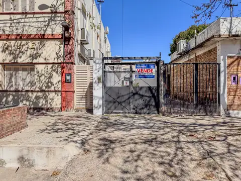 PH 4 Dorm. con Patio, Terraza y Quincho