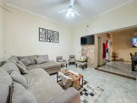 PH 4 Dorm. con Patio, Terraza y Quincho