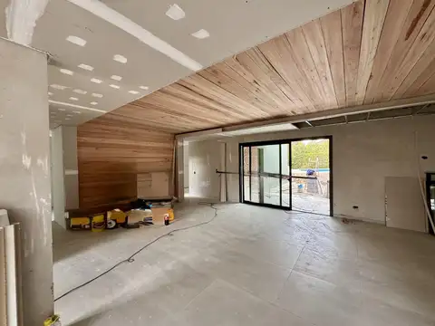Casa en venta a estrenar 3 dormitorios -800m2- Pileta- Barrio Privado Candelas 1 Luján de Cuyo