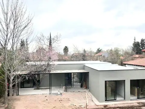Almirante Brown S/N Barrio Las Candelas 1
