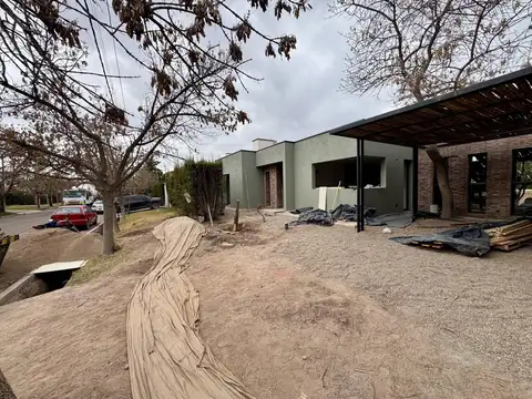 Casa en Venta en Chacras de Coria, USD 380.000