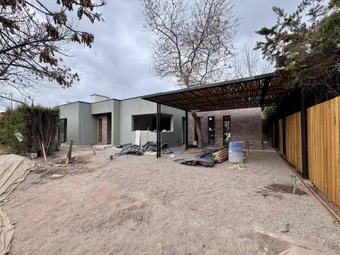 Casa 3 ambientes con 3 baños