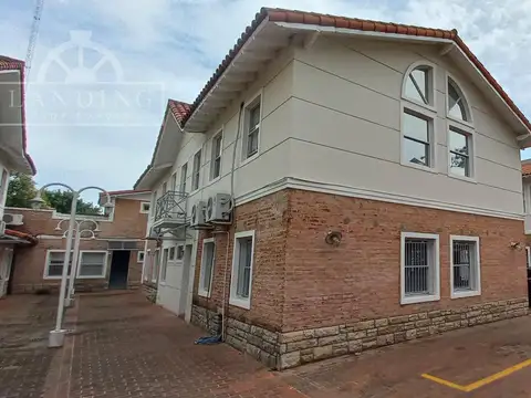 Oficina en Venta con 1 cochera