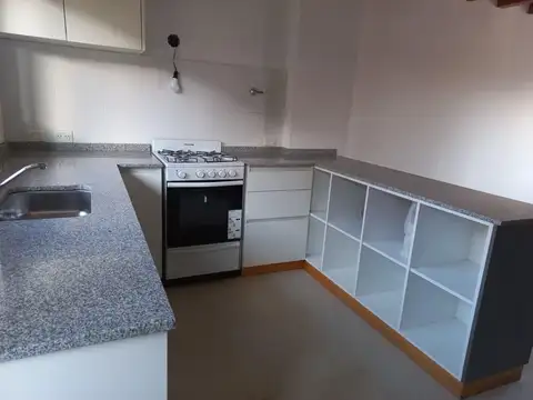 Calle  HUEMUL  al 300 Vega Maipu