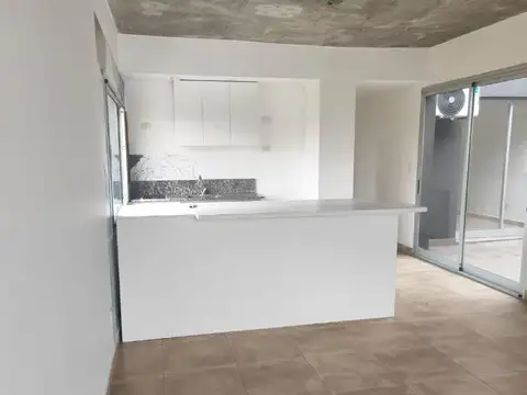 Departamento en Alquiler con 1 cocheras