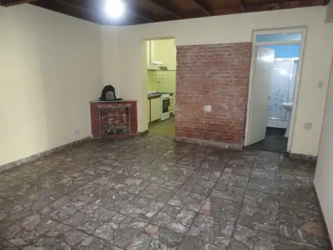 Depto Tipo Casa en Alquiler en Villa Luro, $ 880.000