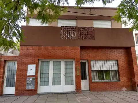 VENTA CASA + DEPTO SAN NICOLAS DE LOS ARROYOS