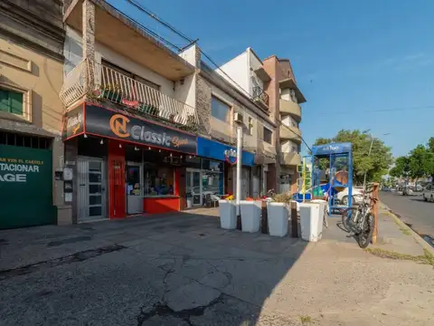 VENTA Locales + Cepartamentos + cocheras - Avenida 7 de marzo - Santo Tomé