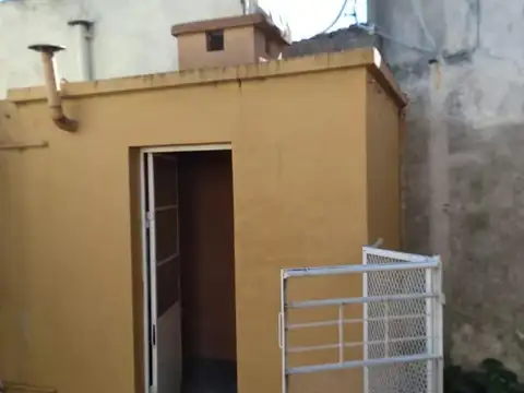 República del Líbano (22) e/ Larrea y Azcuenaga