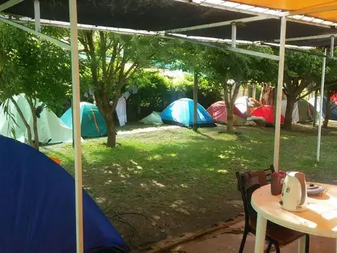 VENTA PROPIEDAD SALON PILETA QUINCHO BAÑOS COCINAS