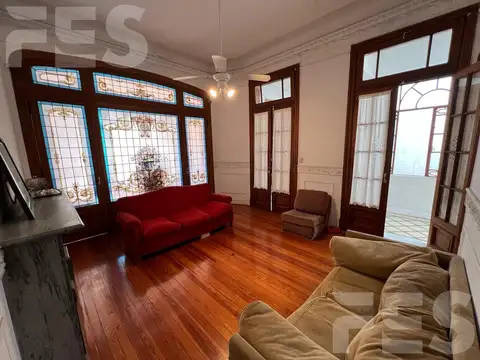 Depto Tipo Casa en Venta de 6 ambientes