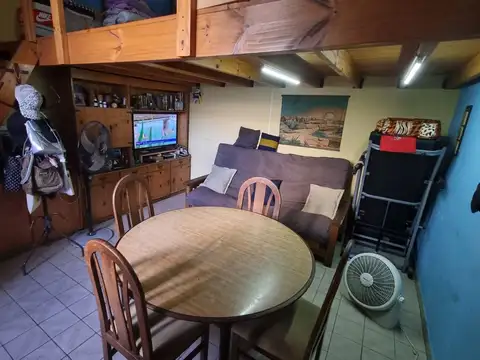 Depto Tipo Casa 4 ambientes con 1 baño