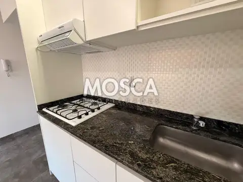 Monoambiente en alquiler Moreno centro