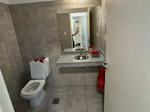 Oficina Monoambiente con 2 baños