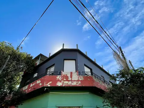 Depto Tipo Casa en Venta de 4 ambientes