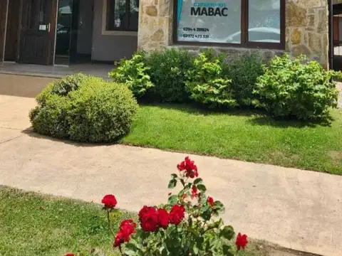 VENTA LOCAL COMERCIAL Y CONSULTORIOS MEDICOS SAN MARTIN DE LOS ANDES. CASCO CENTRICO