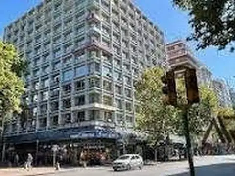 Venta Oficina doble Torre Libertad 18 de julio, Centro