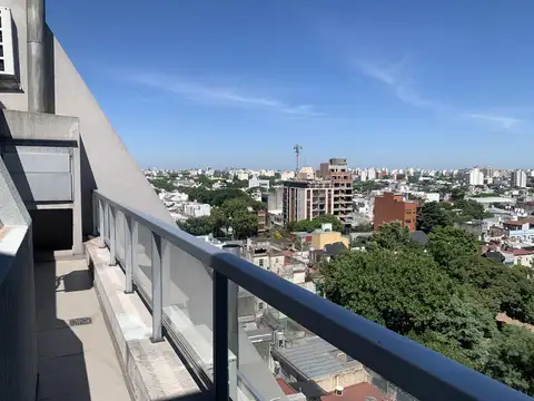 Venta Monoambiente. Piso alto. Balcón, Parrilla. Apto Crédito. Parque Chas