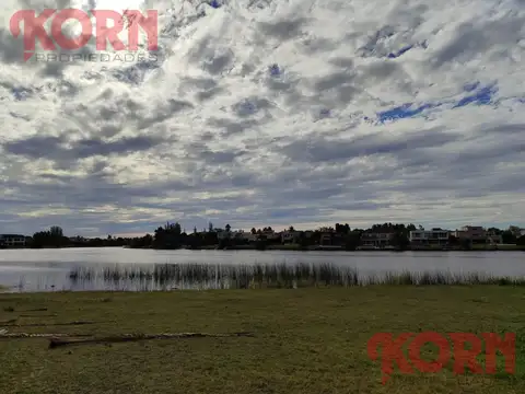 Terreno en Venta 99  mts Fondo