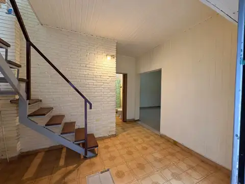 Depto Tipo Casa en Venta en Lanús Oeste, USD 55.000