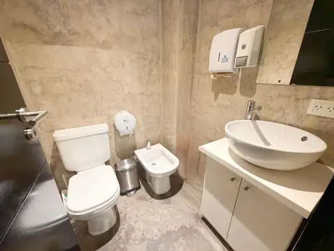 Hipólito Yrigoyen 1100