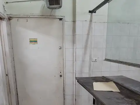 Galpon en Alquiler en Los Polvorines, $ 3.200.000